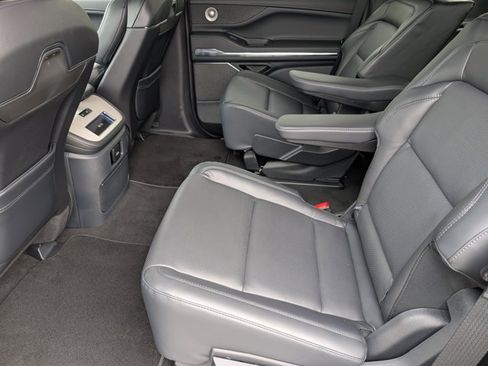 New 2025 Lincoln Navigator Reserve w/ Jet Appearance Package image 29