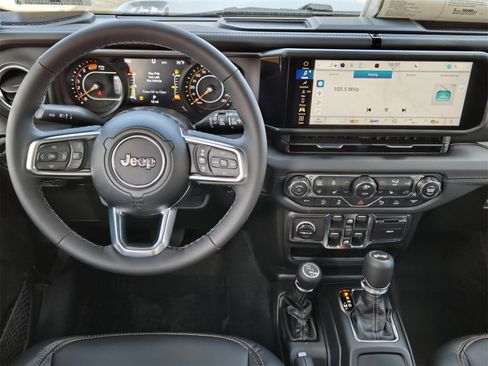 New 2026 Jeep Wrangler Unlimited Sahara image 27