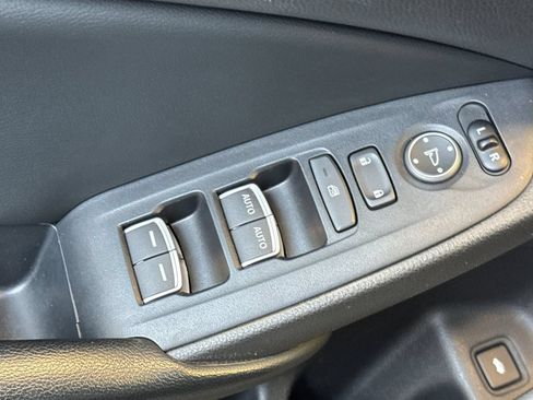 Used 2018 Honda Accord LX image 14