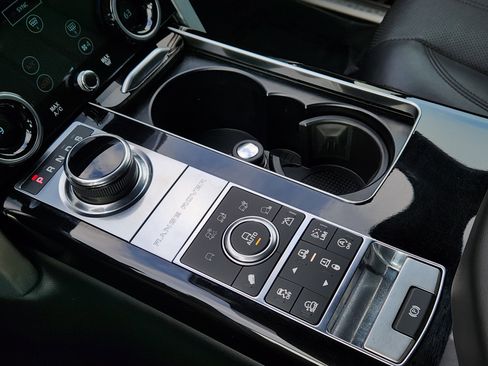 Used 2017 Land Rover Range Rover Long Wheelbase Supercharged image 20