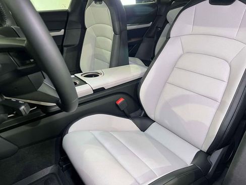 New 2026 Porsche Taycan AWD/4WD image 19