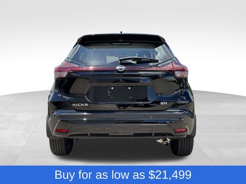 Used 2024 Nissan Kicks SR w/ Interior Electronics Package FWD image 6