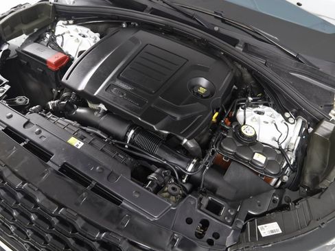 Used 2021 Land Rover Range Rover Velar R-Dynamic S image 18