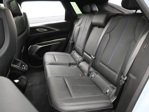 Used 2024 Cadillac Lyriq Sport RWD image 33