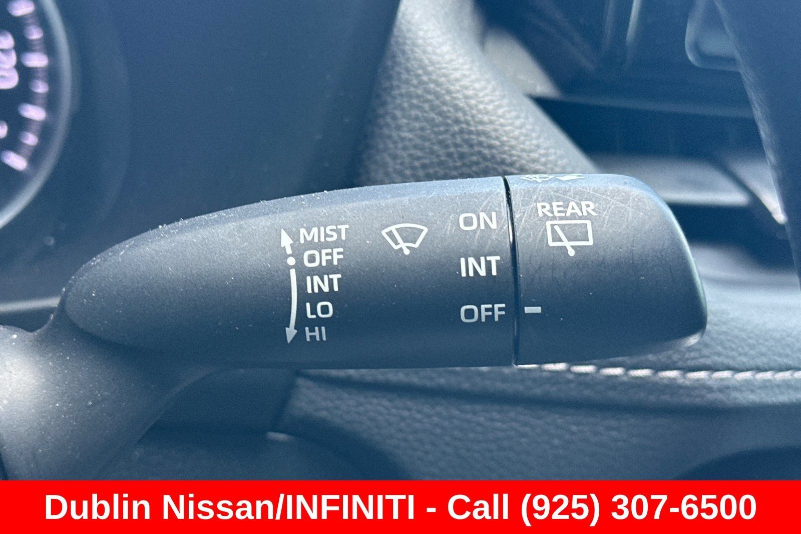 Used 2022 Toyota RAV4 LE AWD/4WD image 40