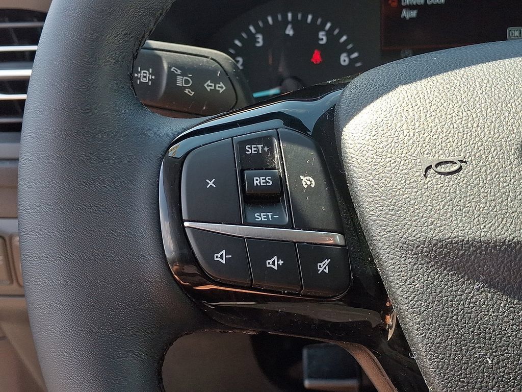 Used 2022 Ford Escape SEL AWD/4WD image 22