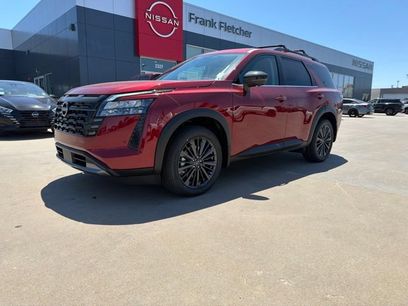 New 2026 Nissan Pathfinder SL w/ SL Premium Package