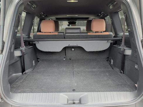 Used 2024 Lexus GX 550 w/ Cold Area Package AWD/4WD image 27