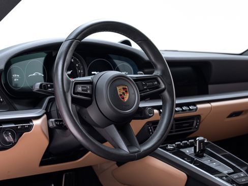 Used 2021 Porsche 911 Carrera S image 33