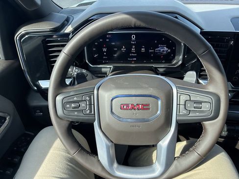 New 2026 GMC Sierra 1500 SLT w/ SLT Convenience Package image 14