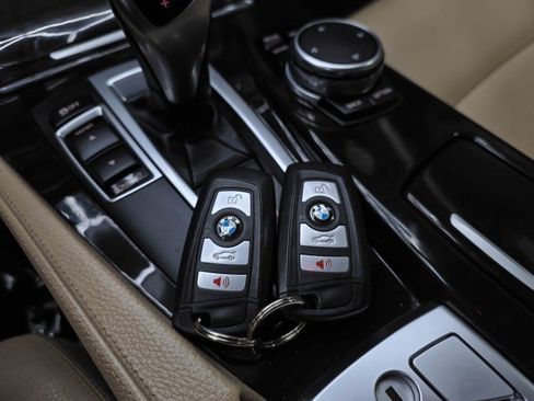 Used 2016 BMW 528i Sedan RWD image 43