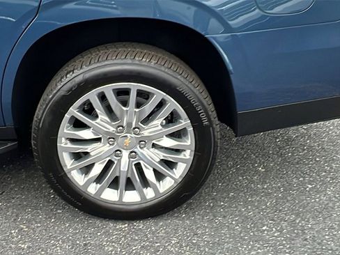 New 2026 Chevrolet Tahoe High Country w/ Sun And Tow Package image 9