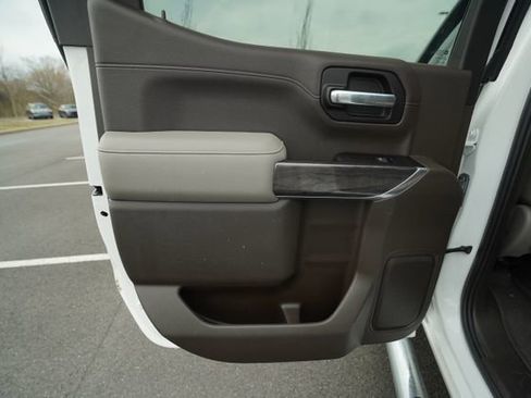 Used 2019 Chevrolet Silverado 1500 LTZ image 15