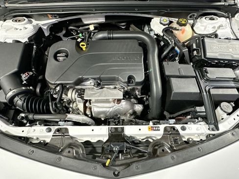 Used 2023 Chevrolet Malibu LT image 38