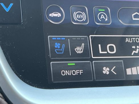 Used 2020 Subaru Outback Touring XT AWD/4WD image 36