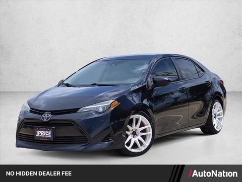 Used 2017 Toyota Corolla LE FWD image 1