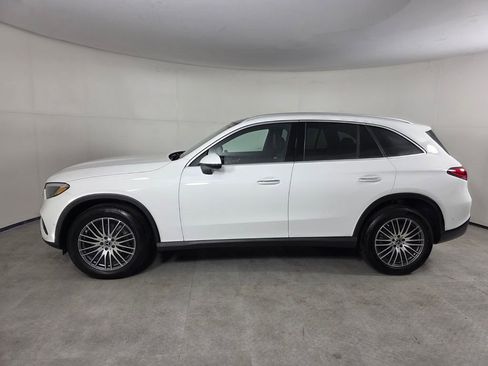 Certified 2025 Mercedes-Benz GLC 300 image 7
