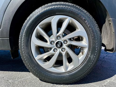 Used 2017 Hyundai Tucson SE image 25