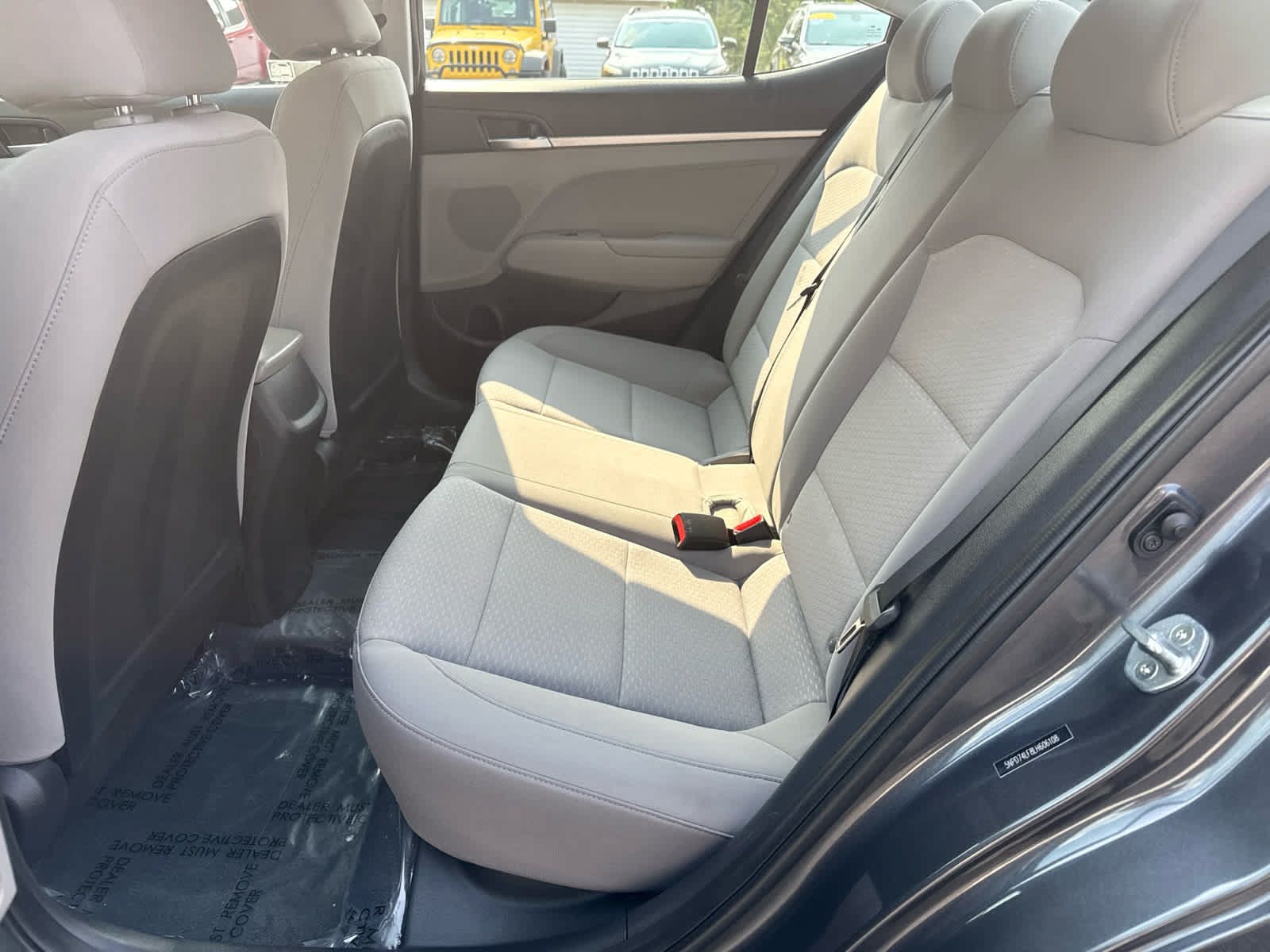 Used 2020 Hyundai Elantra SE FWD image 13