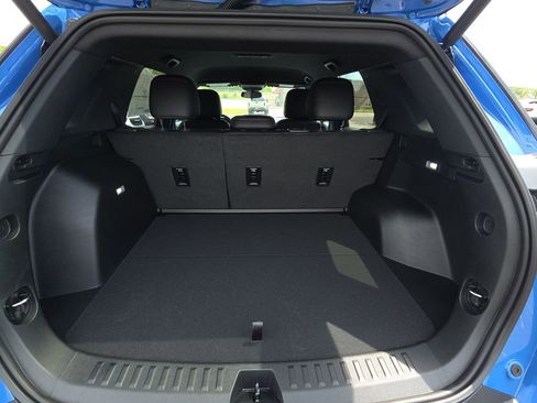 New 2026 Chevrolet Equinox RS w/ Convenience Package III FWD image 32