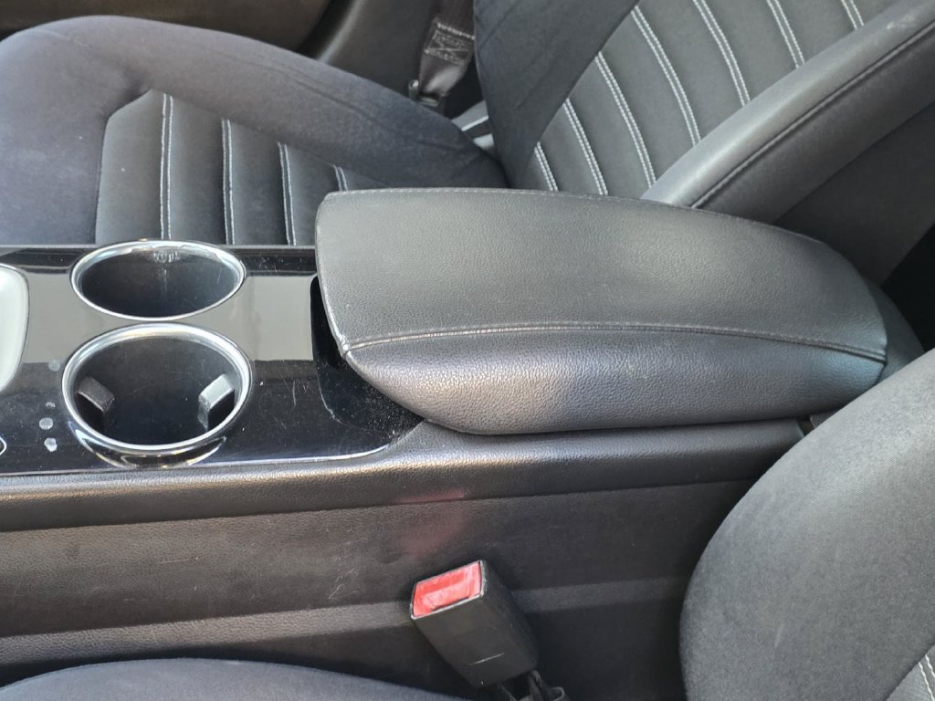 Used 2013 Ford Fusion SE FWD image 9