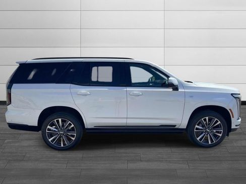 Certified 2025 Cadillac Escalade Sport AWD/4WD image 4