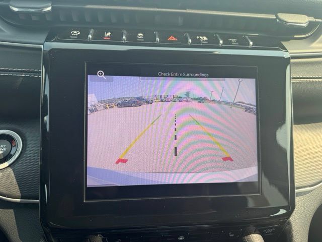 Used 2023 Jeep Grand Cherokee L Laredo AWD/4WD image 17