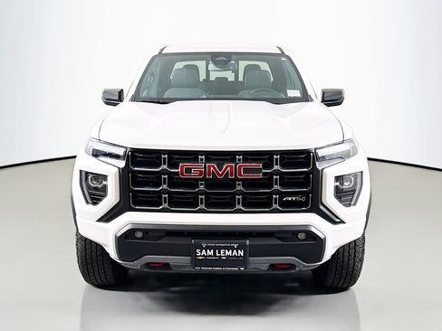Used 2024 GMC Canyon AT4 AWD/4WD image 2