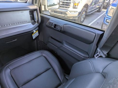 New 2025 Ford Bronco Badlands image 17