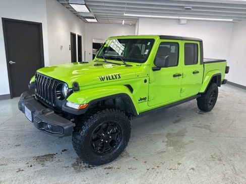 Used 2021 Jeep Gladiator Willys image 4