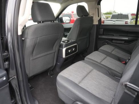 Used 2023 Ford Expedition XLT image 11