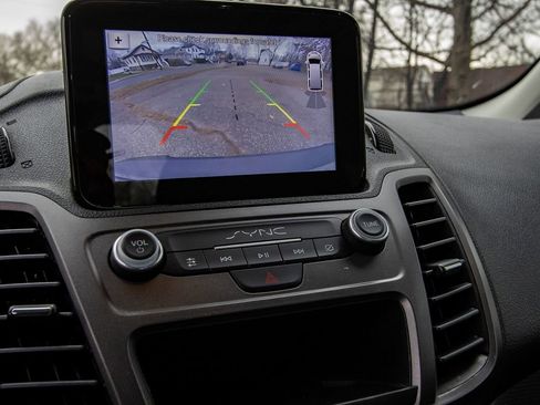 Used 2020 Ford Transit Connect XLT image 15