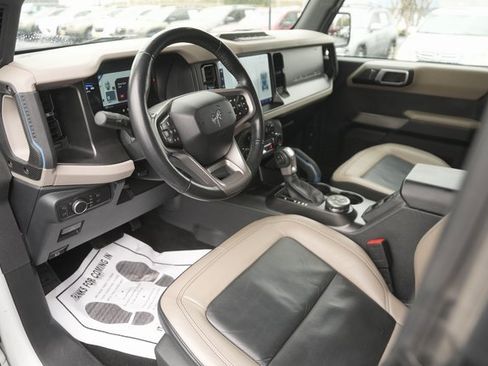 Certified 2022 Ford Bronco Wildtrak image 8