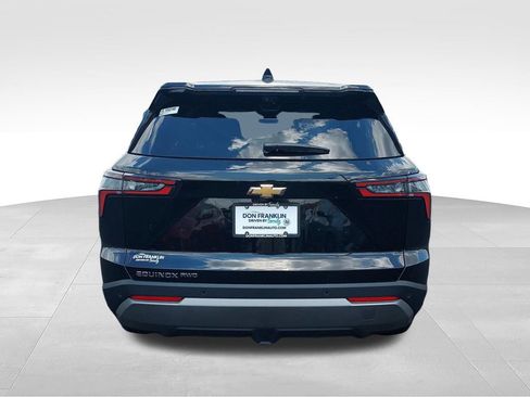 New 2027 Chevrolet Equinox LT w/ Convenience Package II AWD/4WD image 4