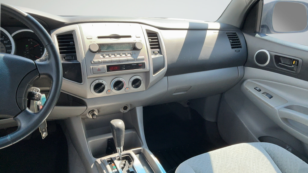 Used 2008 Toyota Tacoma PreRunner RWD image 8