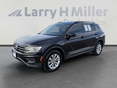 Used 2018 Volkswagen Tiguan SE image 1