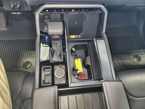 New 2026 Toyota Tundra Platinum AWD/4WD image 20