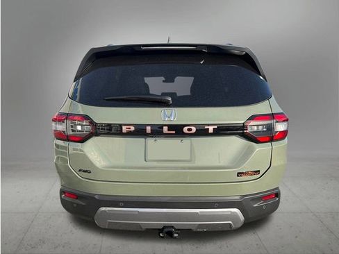 New 2026 Honda Pilot TrailSport image 4
