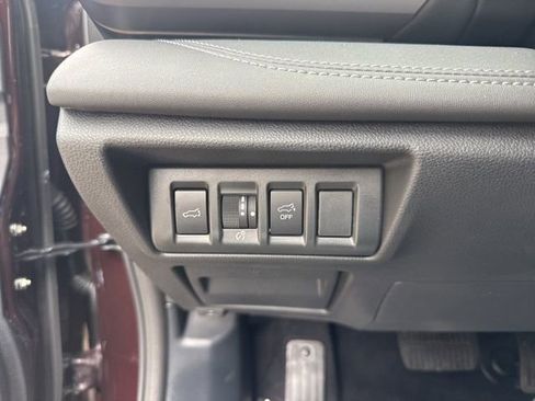 Used 2025 Subaru Outback Limited AWD/4WD image 13