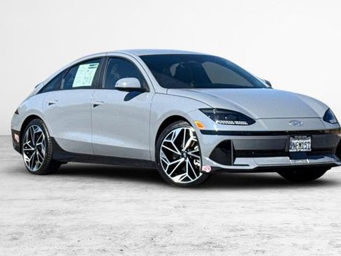 Used 2024 Hyundai Ioniq 6 Limited RWD image 2