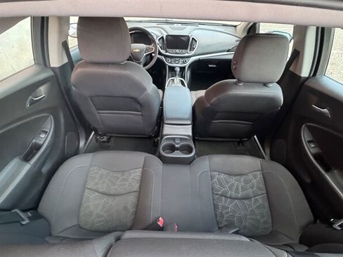 Used 2018 Chevrolet Volt LT FWD image 14