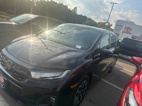 Used 2025 Honda Odyssey EX-L image 3