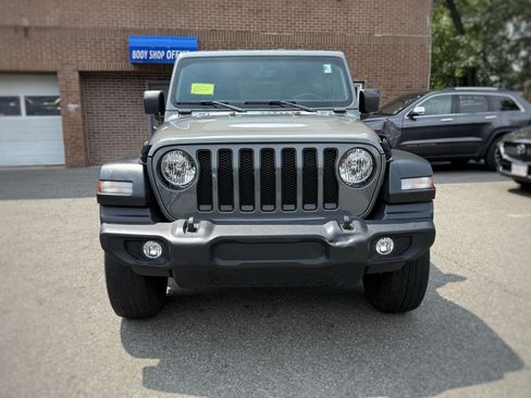 Used 2022 Jeep Wrangler Unlimited Sport AWD/4WD image 2