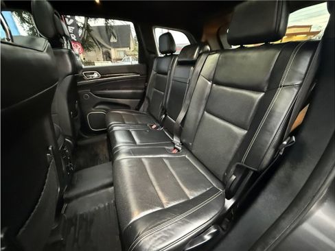 Used 2017 Jeep Grand Cherokee Overland w/ Jeep Active Safety Group image 23