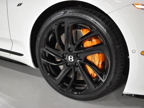 New 2026 Bentley Continental GTC AWD/4WD image 13