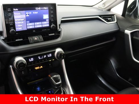 Used 2020 Toyota RAV4 Limited image 15