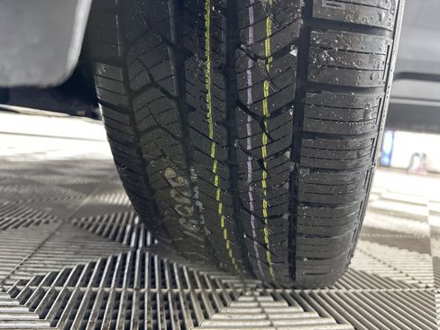 Used 2025 Honda CR-V Sport Touring image 12