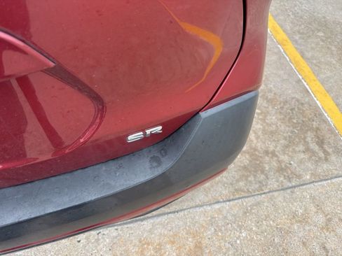 Used 2019 Nissan Kicks SR w/ SR Premium Package FWD image 14