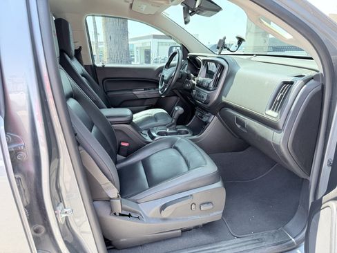 Used 2021 GMC Canyon AT4 w/ Driver Alert Package AWD/4WD image 3