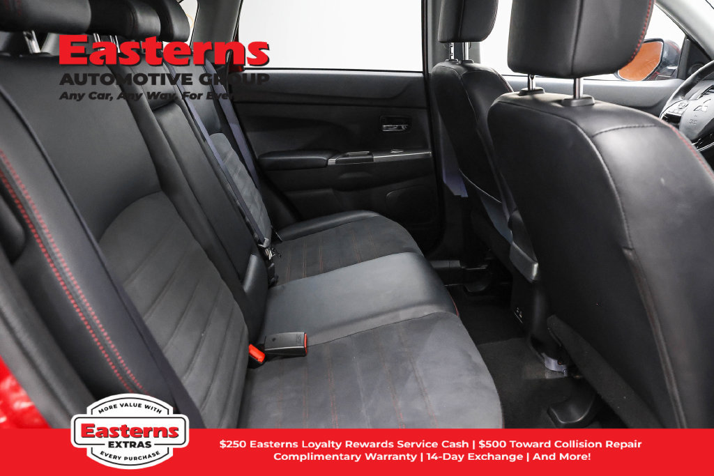 Used 2025 Mitsubishi Outlander Sport SE AWD/4WD image 25